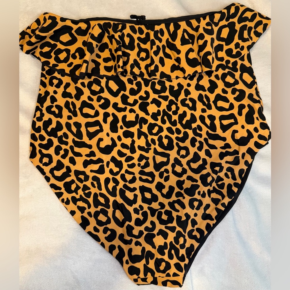 NWT Coral Reef Leopard Print Bikini Set - Picture 6 of 10
